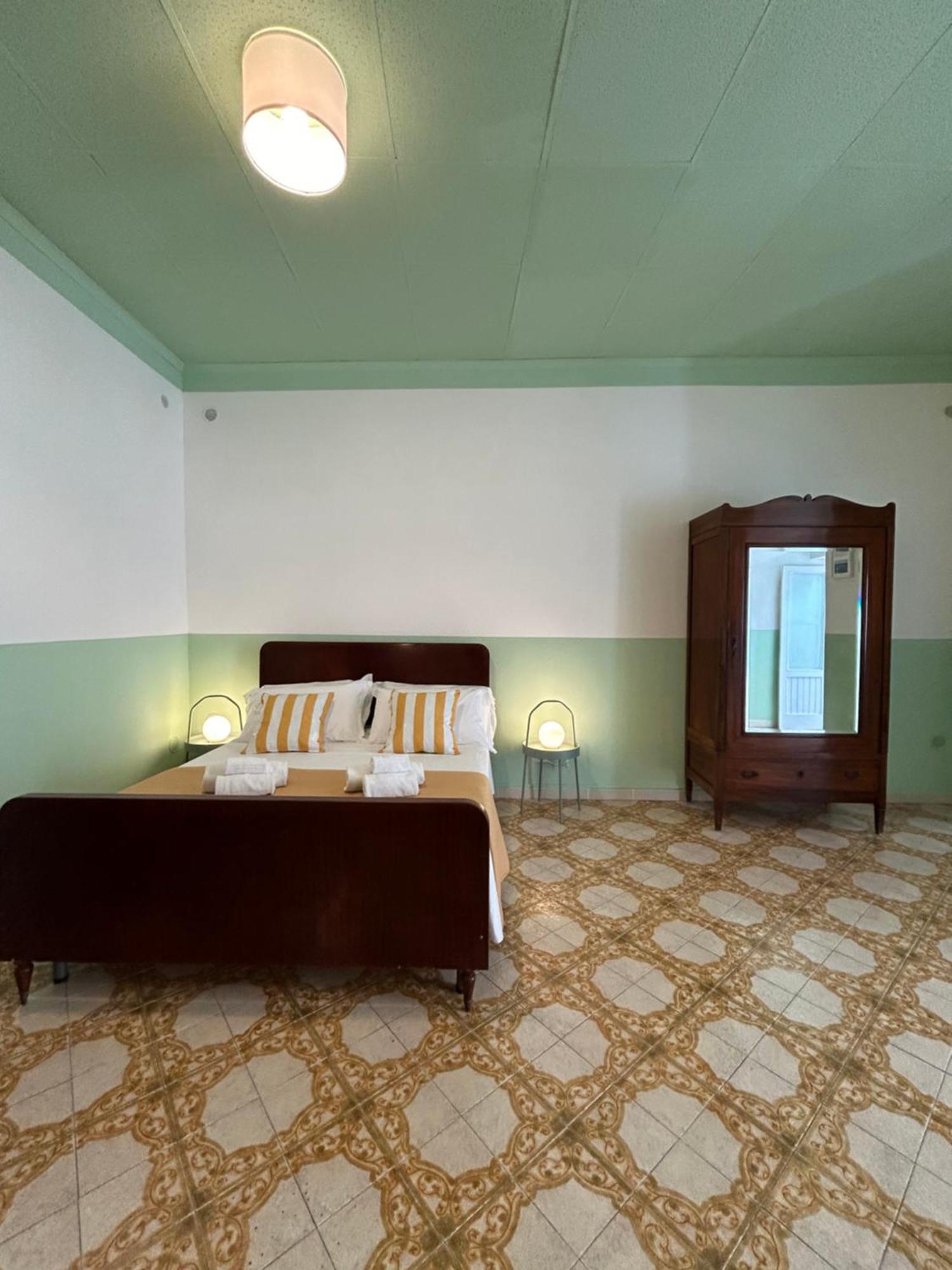 Casa Maria Rosa - Seaside Apartment Sorrento Esterno foto